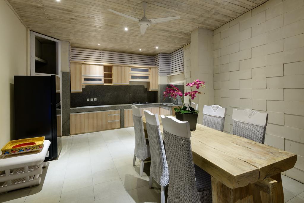 Adinda Balangan Beach Villa Jimbaran Εξωτερικό φωτογραφία