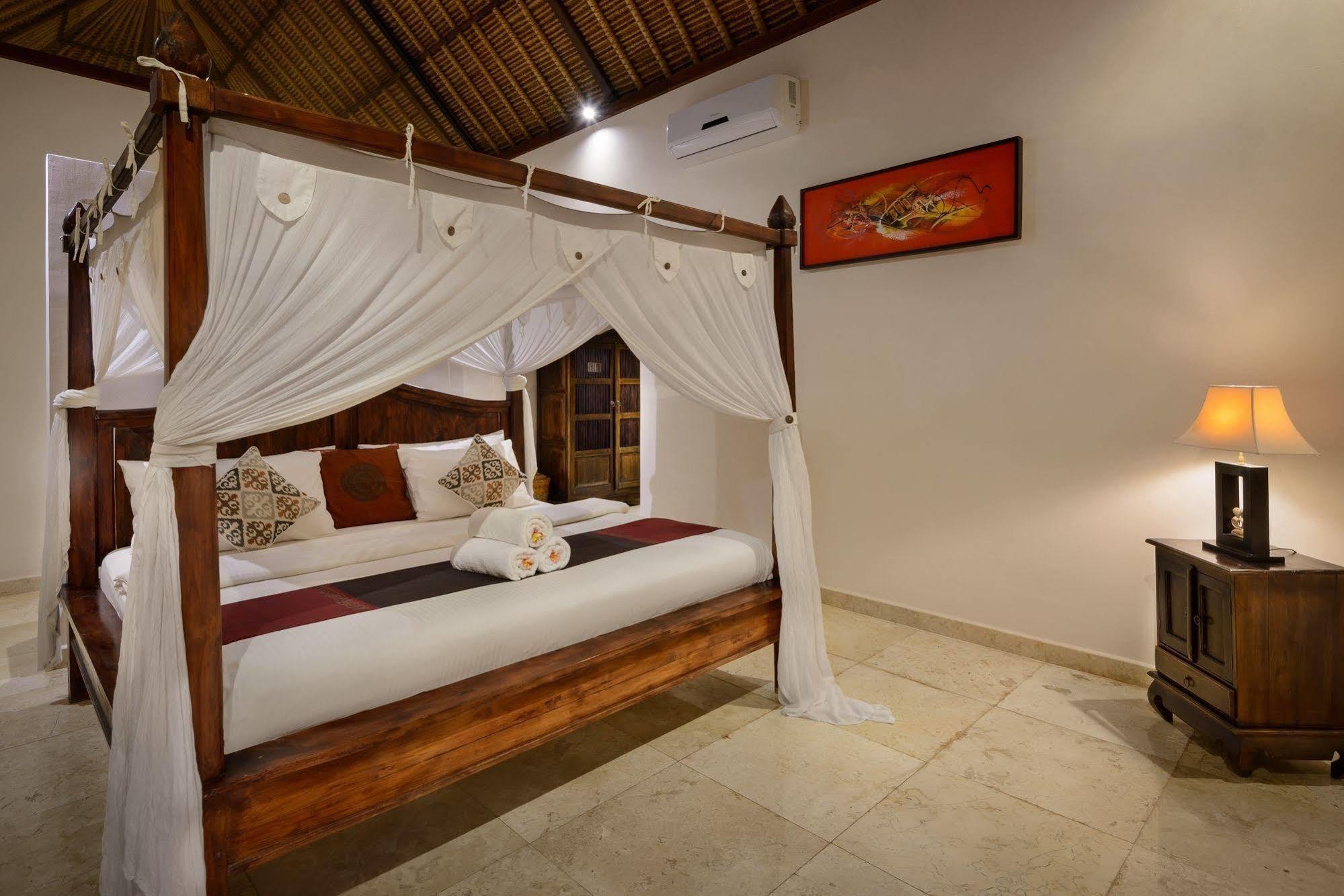 Adinda Balangan Beach Villa Jimbaran Εξωτερικό φωτογραφία