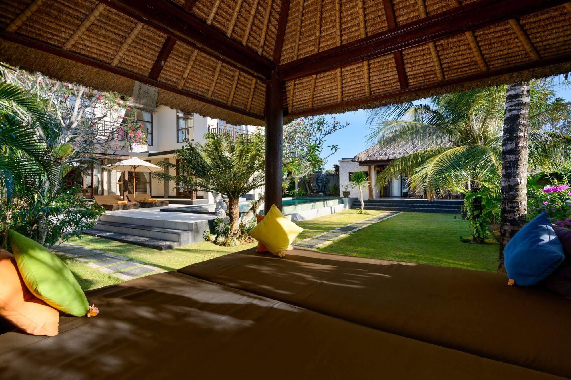 Adinda Balangan Beach Villa Jimbaran Εξωτερικό φωτογραφία
